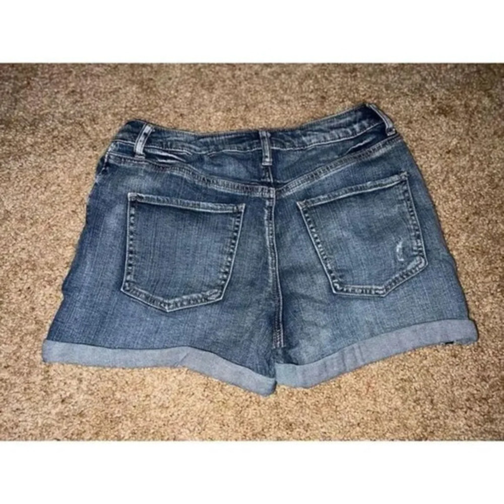 Maurice's Distressed Denim Mid-Rise Cuffed Jean Shorts Ripped Details Size 5/6 - Picture 2 of 3